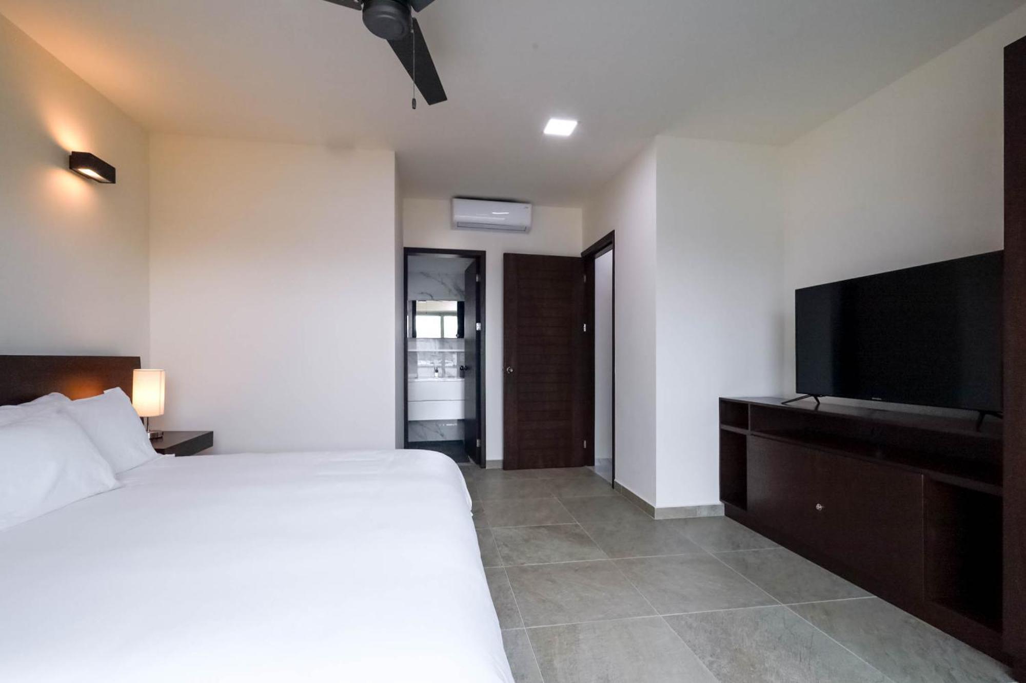 La Poza Suites Isla Mujeres Exterior photo