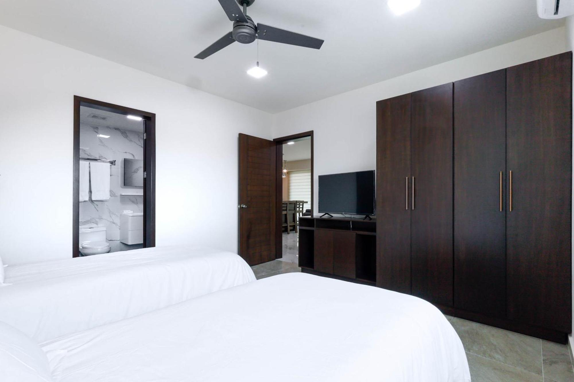 La Poza Suites Isla Mujeres Exterior photo